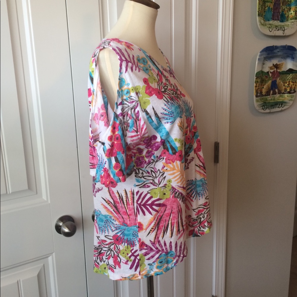 Fresh Produce cold shoulder top - Picture 4 of 5